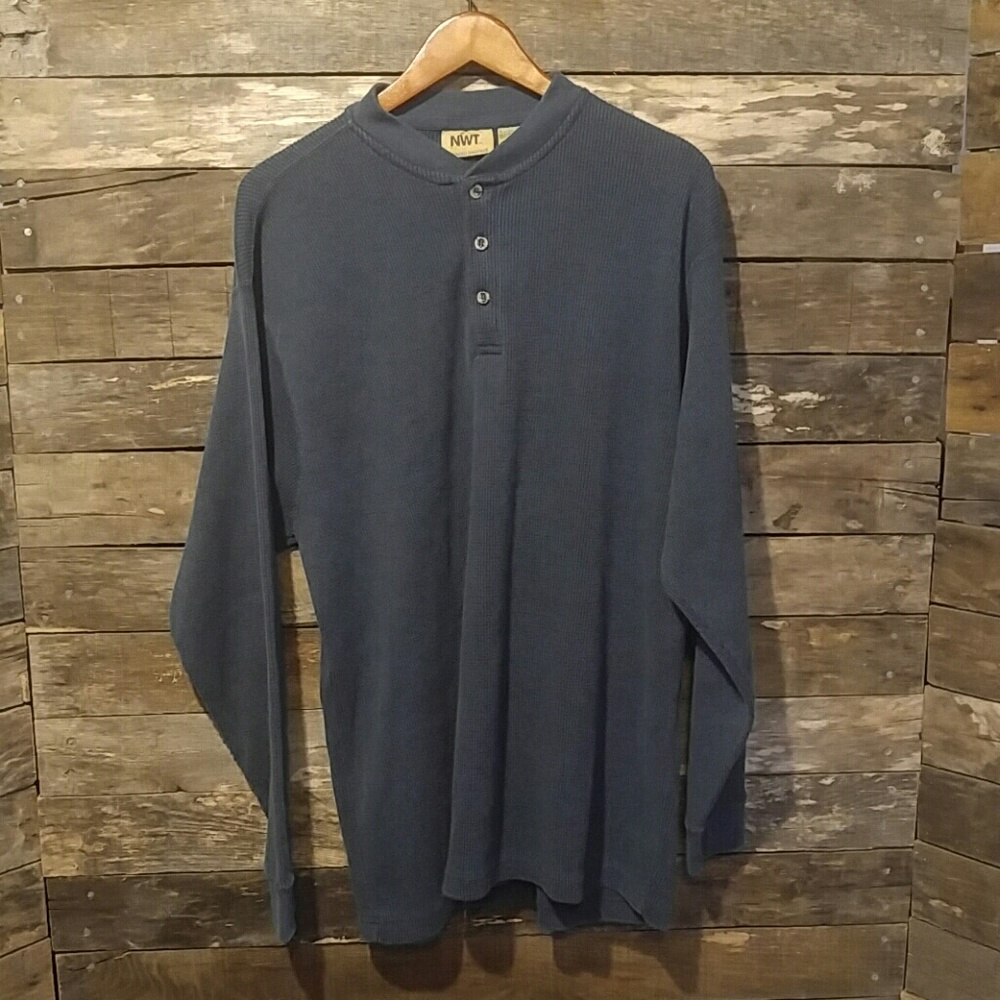 Men's NWT Long Sleeve Henley.